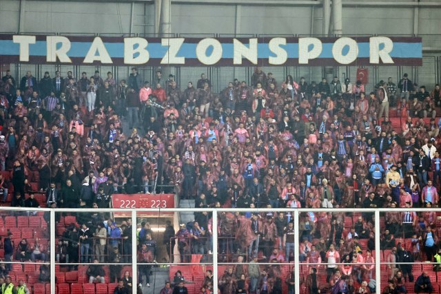 Samsunspor ve taraftara Trabzonspor maçı sonrası PFDK'dan ceza