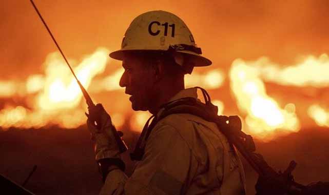 ABD Los Angeles yangınında bir kişi elinde 'alev makinesi' ile yakalandı