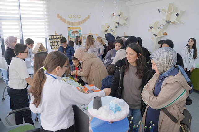 Canikli mucitler yeteneklerini sergiliyor