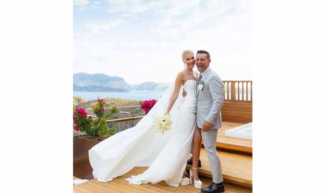 Mustafa Sandal ve Melis Sütşurup barıştı