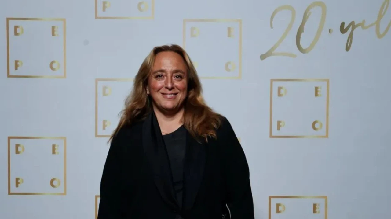 'Tekelleşme' iddiasındaki ünlü menajer Ayşe Barım'a yurtdışı engeli!