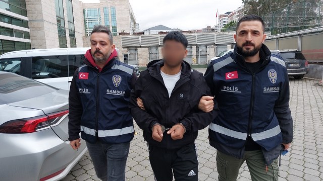 Samsun İlkadım ilçesinde arkadaş kavgasında kan aktı