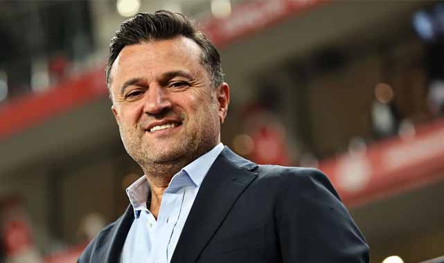 Antalyaspor Bülent Uygun ve Emre Belözoğlu ile görüşmelere başladı