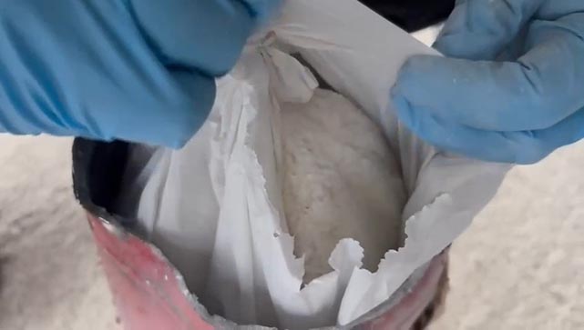 Samsun'da yangın tüpüne gizlenmiş 4 kilo 720 gram sentetik uyuşturucu bulundu