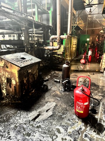 Yalıtım fabrikasında yangın! 7 kişi yaralandı