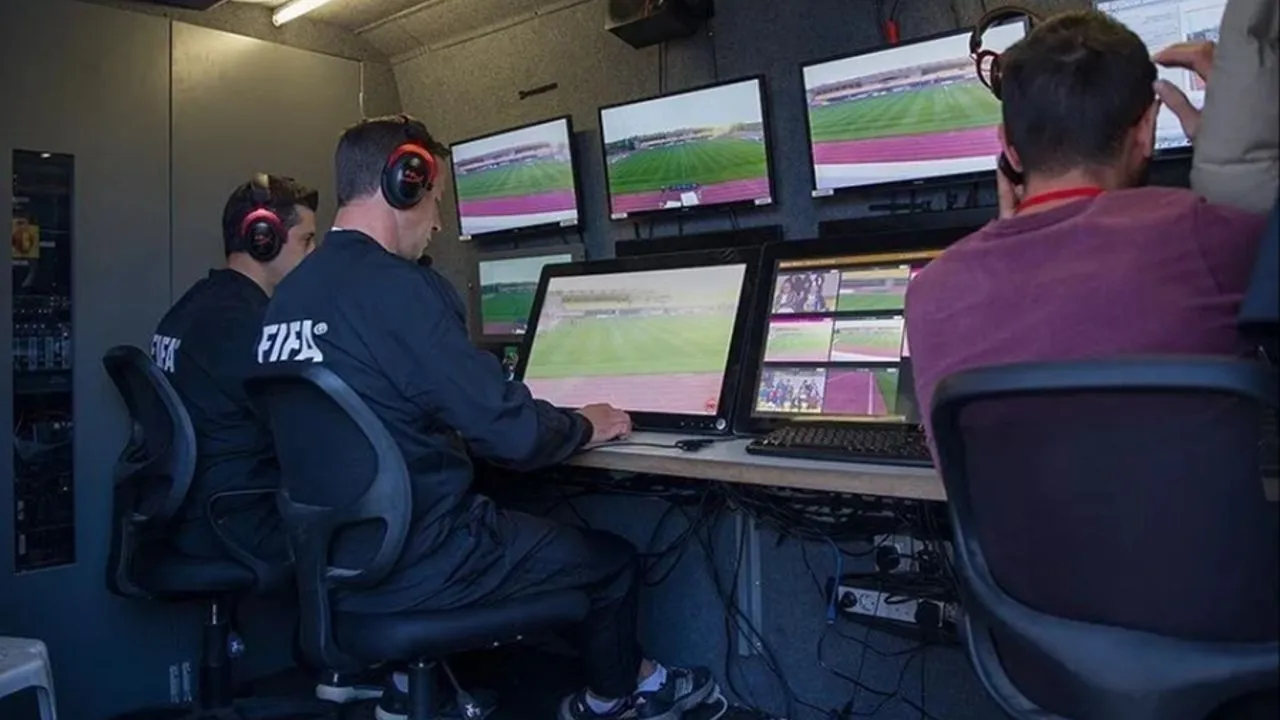 TFF duyurdu: Yabancı VAR hakemleri hangi maçlarda olacak?