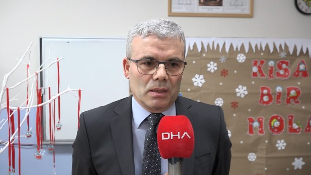 Samsun'da ikiz öğrencilerin karne heyecanı