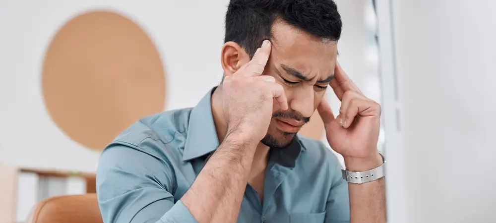 Şiddetli baş ağrıları tehlikeli bir hastalığın işareti olabilir! Ağrıları kesen 10 pratik yöntem!