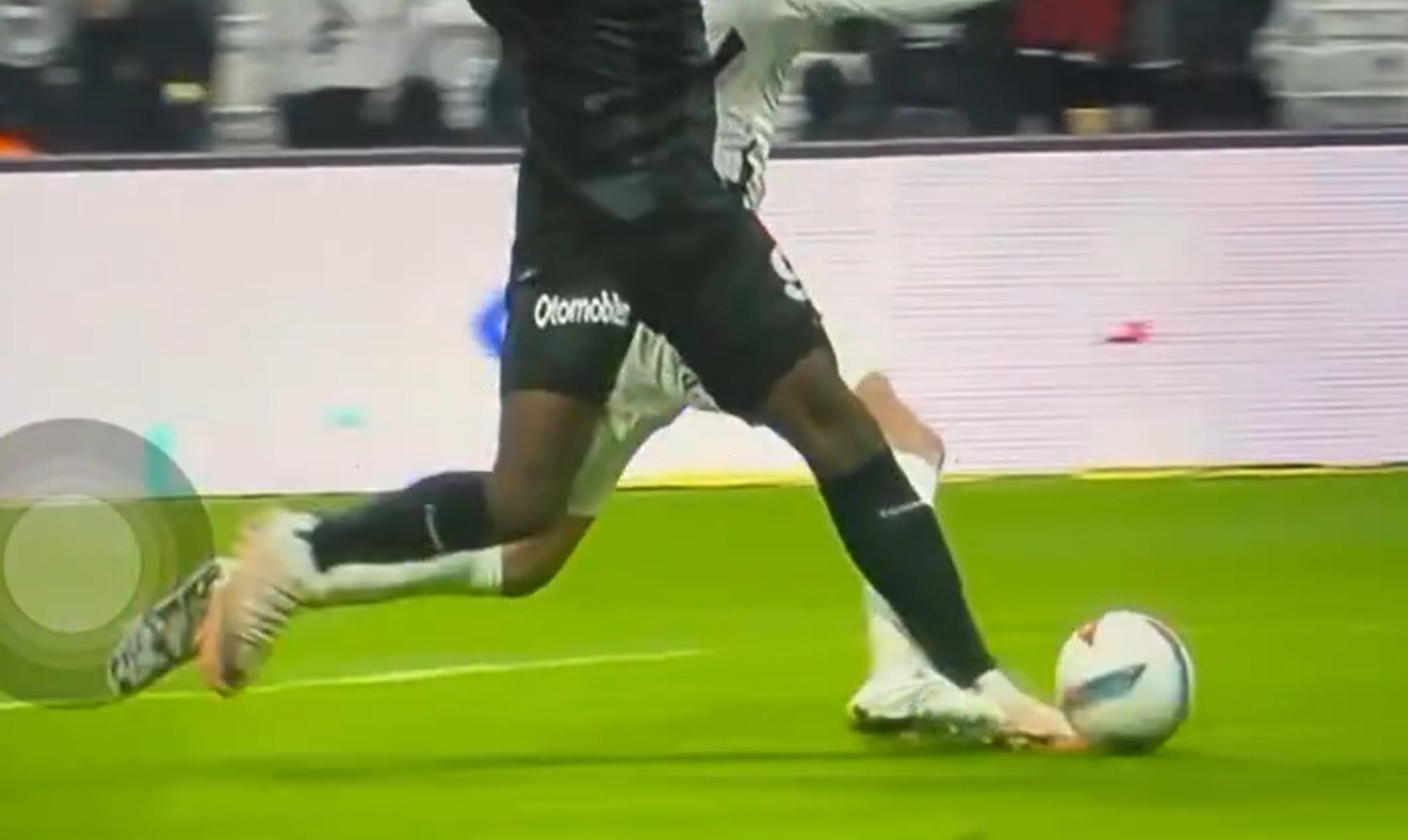 Hakemlerin çoğu aynı görüşte Samsunspor'un penaltısı verilmedi!