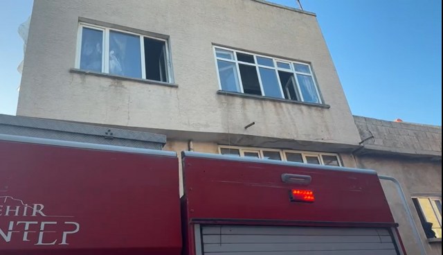 Anneleri markete gitti! 1 ile 3 yaşındaki kardeşler yangında can verdi