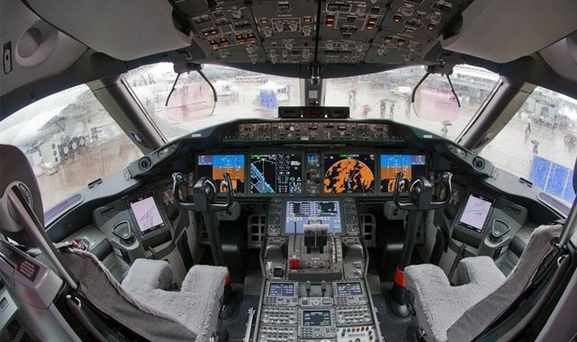 Uçaktaki hamile yolcu erken doğum yaptı! Bebek hayatını kaybetti