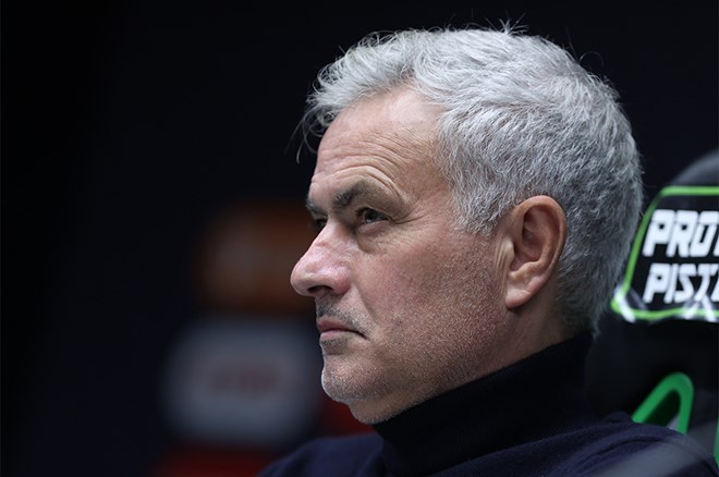 Fenerbahçe Carlos transferinin ardından gözünü o yıldıza dikti: "Çok iyi"