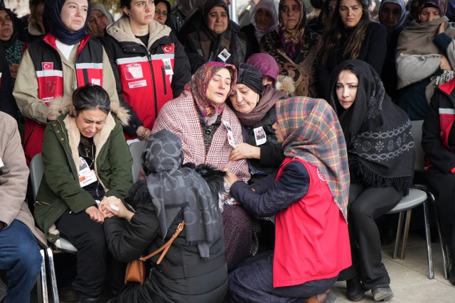 Şehit Astsubay Ufuk Akıncı'ya hüzünlü veda! Gözyaşlarıyla toprağa verildi