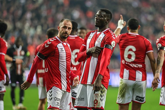 Samsunspor Teknik Direktörü Thomas Reis: Kazanmamız gerekiyordu, kazandık