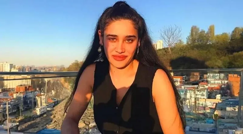 Eski oyuncu Meltem Miraloğlu'nun yaptığı işler şaşırttı: Markette çalışıyor yer siliyor!