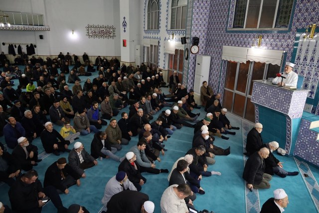 Samsun'da Miraç Kandil'inde eller semaya kalktı