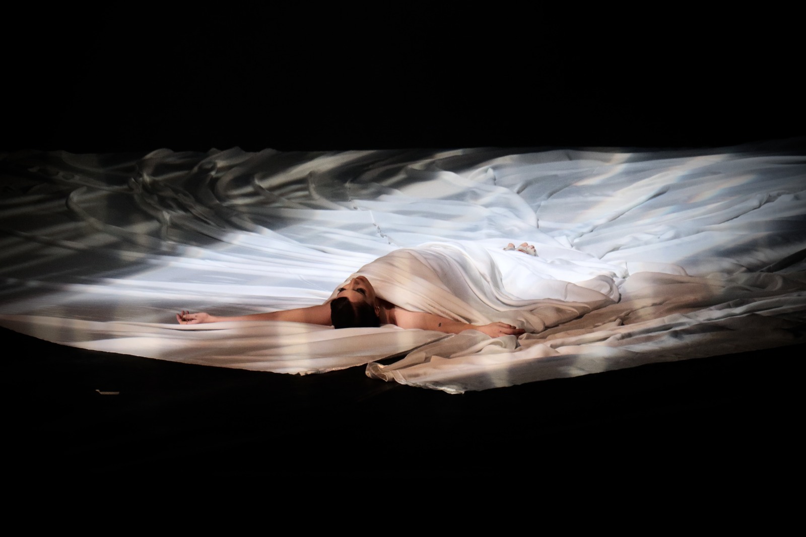 SAMDOB’dan çok yönlü bir aşk ve öfke yolculuğu: "Kanlı düğün"