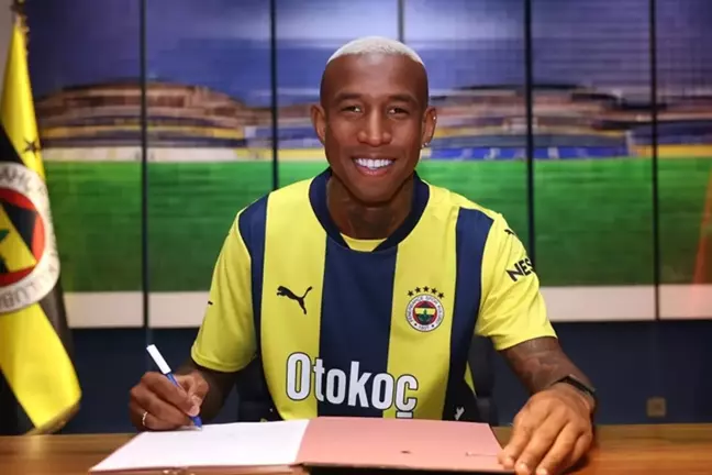 Jose Mourinho'nun şaşırtan UEFA Avrupa Ligi kadrosu! Yıldız oyuncu kadroda yok