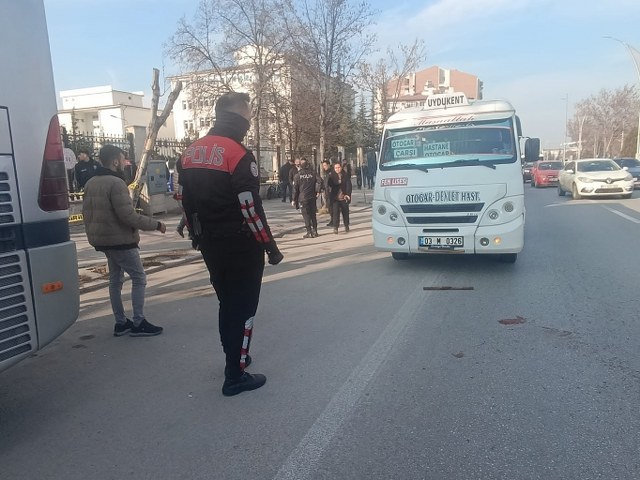 Dolmuşçular birbirine girdi! Silahlar ve bıçaklar konuştu