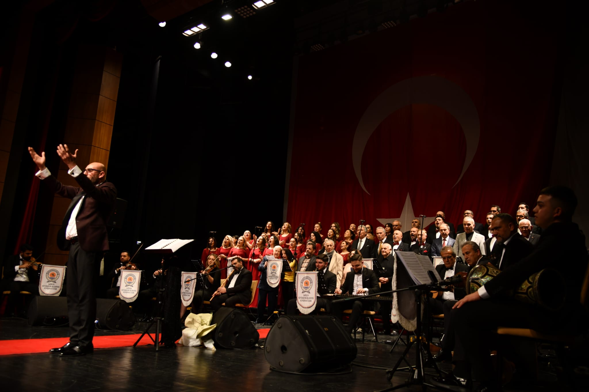 Samsun'da Türk Sanat Müziği yeni yıl konseri büyüledi