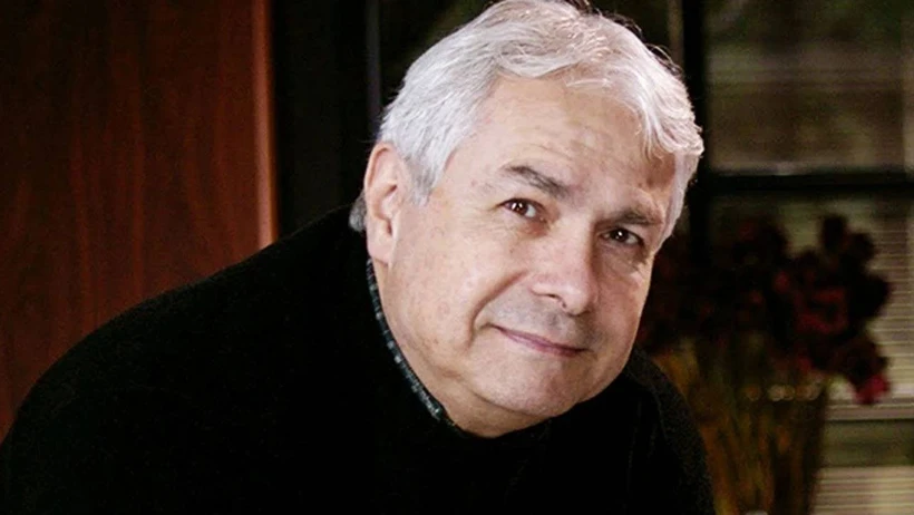 Tiyatronun sevilen ismi 77 yaşında hayatını kaybetti!