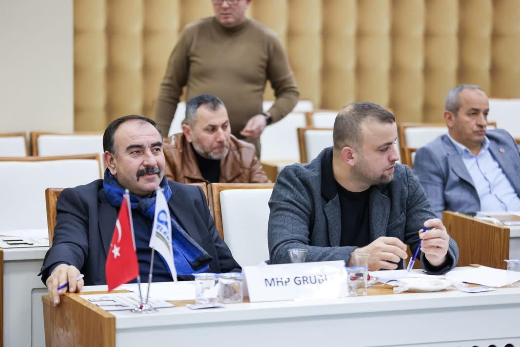 Samsun'da MHP'nin 3 meclis üyesi partiden istifa etti