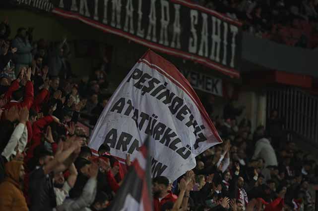 Samsunspor evinde kral! Hatayspor deplasmanda kazanamıyor