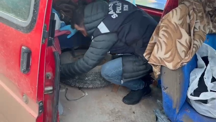 Samsun'da büyük silah operasyonu: Çok sayıda tabanca, tüfek ve mühimmat ele geçirildi!