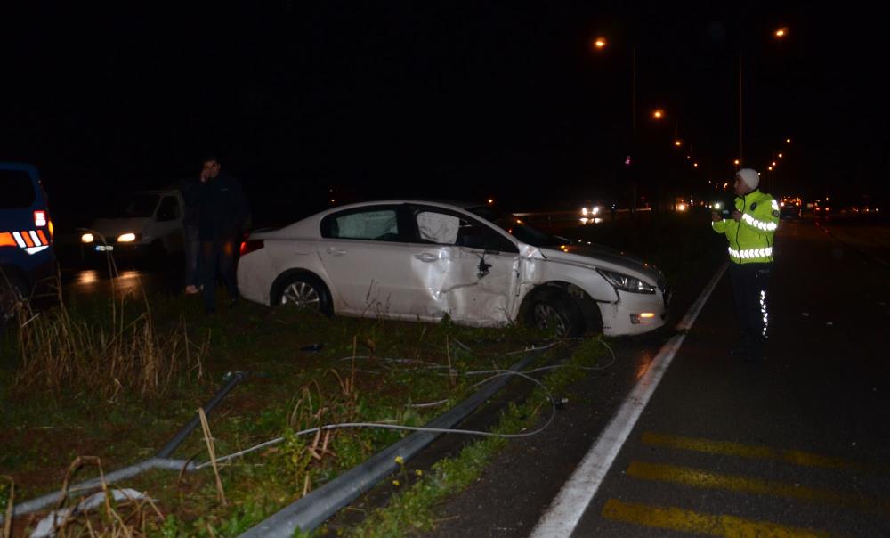 Bafra'da yaşanan kazada 3 kişi yaralandı