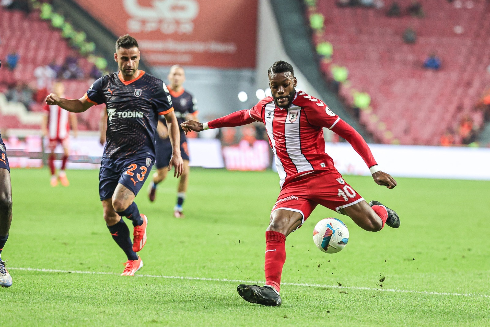 Samsunspor'da 4 futbolcu ceza sınırında