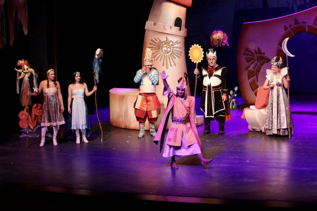 Masal Şatosu" müzikali 10 yılın ardından Samsun'da minik seyircileriyle buluştu