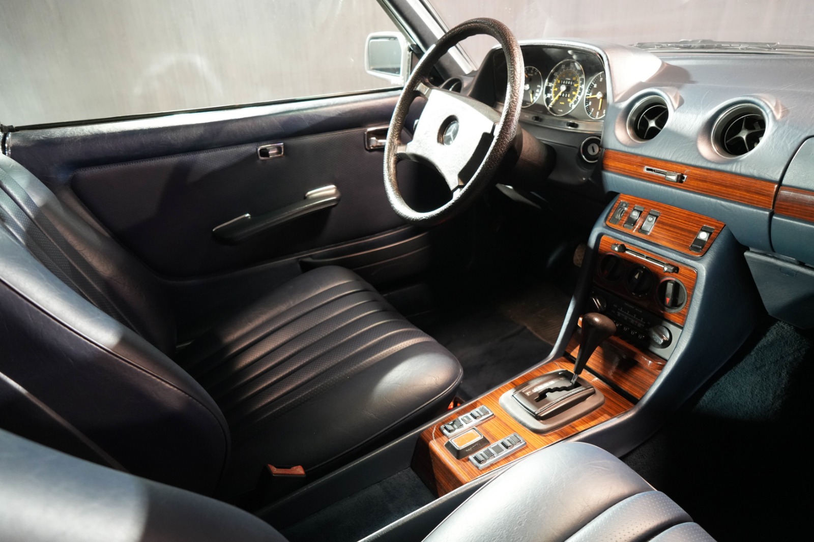 Samsun'un gizli garajı! Ünlüler bile hayran kaldı