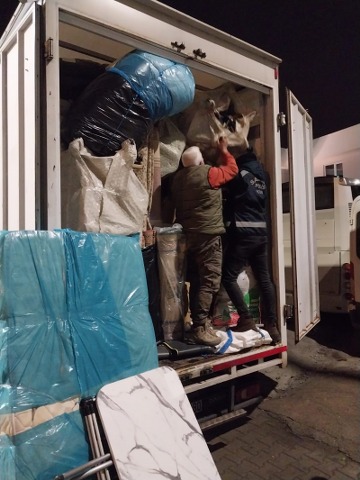 Samsun'da ev taşıma görünümlü kaçak alkol sevkiyatı