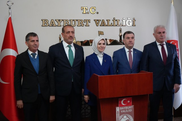 Bakan Göktaş Aile ve Gençlik Fonu'na kaç kişinin başvurduğunu açıkladı