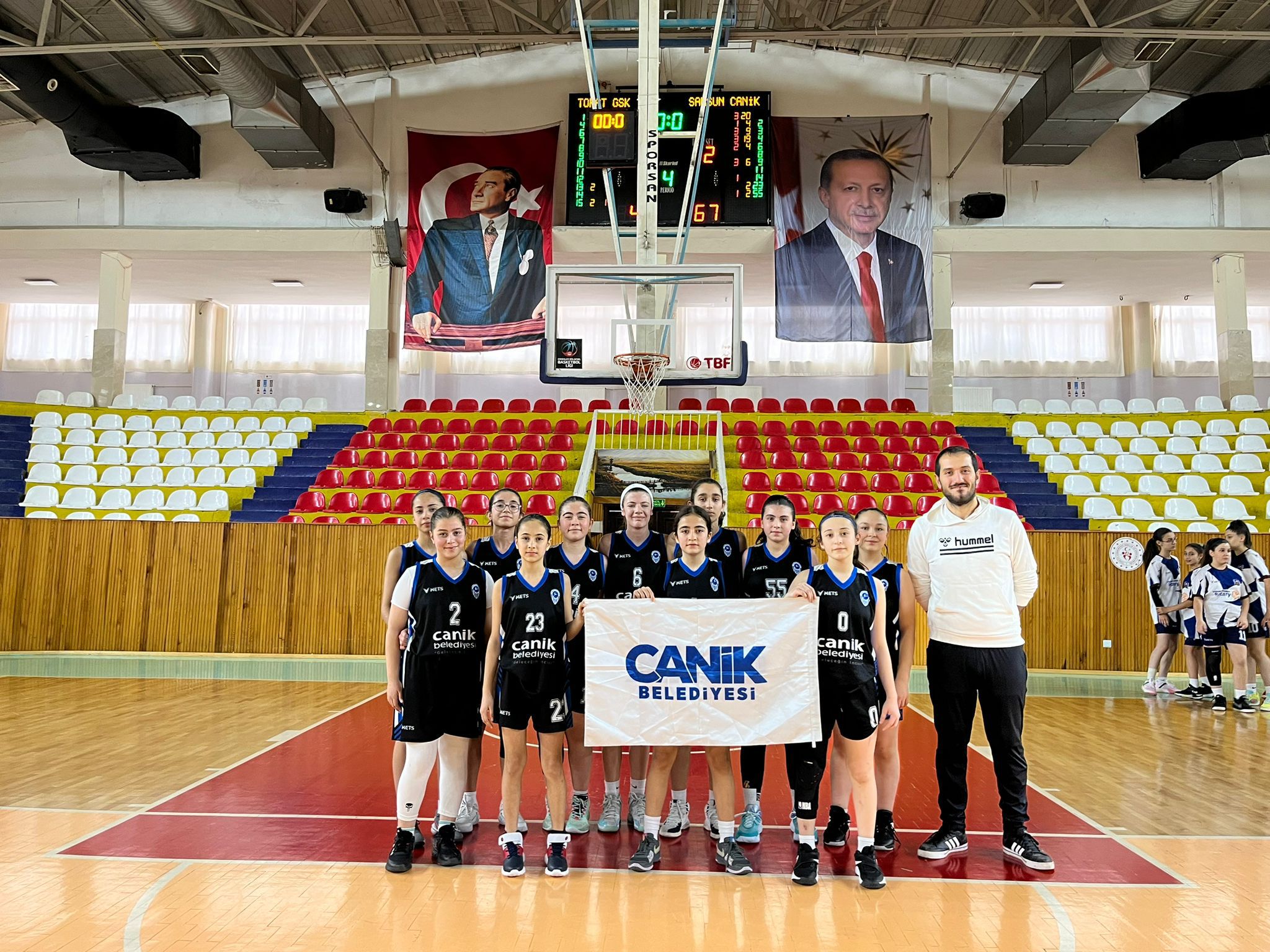 Canik Belediyespor 3 ayrı kupayı müzesine götürdü