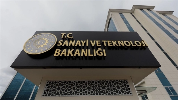 Sanayi ve Teknoloji Bakanlığı'ndan yeni fiyat takip platformu: İlk günden yoğun ilgi!