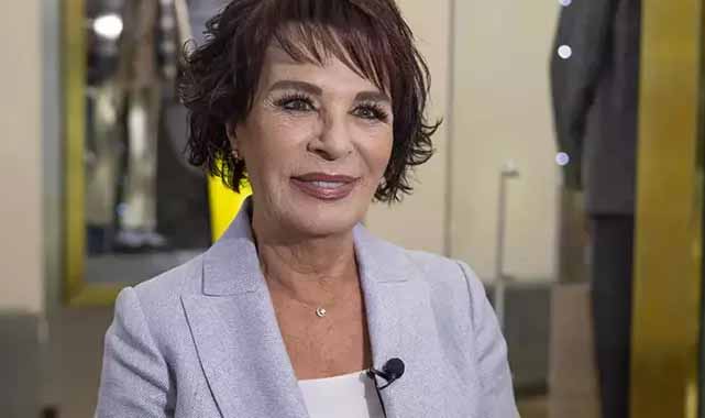 Hülya Koçyiğit sevenlerini korkuttu! Menajeri açıklama yaptı