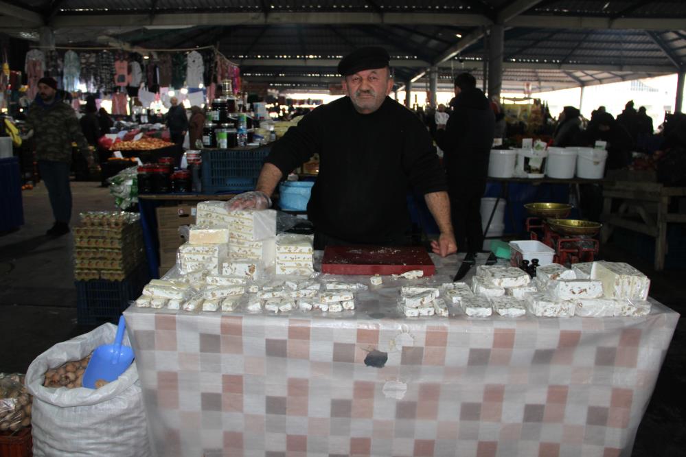 Yılların Çarşamba helvası rağbet görüyor