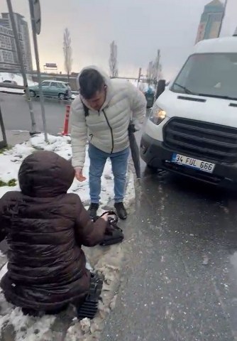 Alkollü sürücü önce kadına çarptı, sonra da kaçmaya kalktı