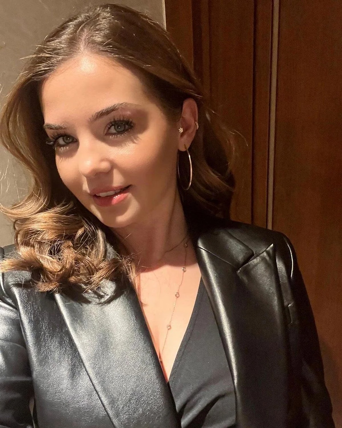 Ani ölümlere yol açan sarı serumu ünlü oyuncu reklam yapar gibi anlattı!