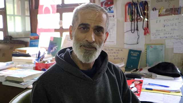 Samsun’da kitap kurdu dolmuş şoförü!