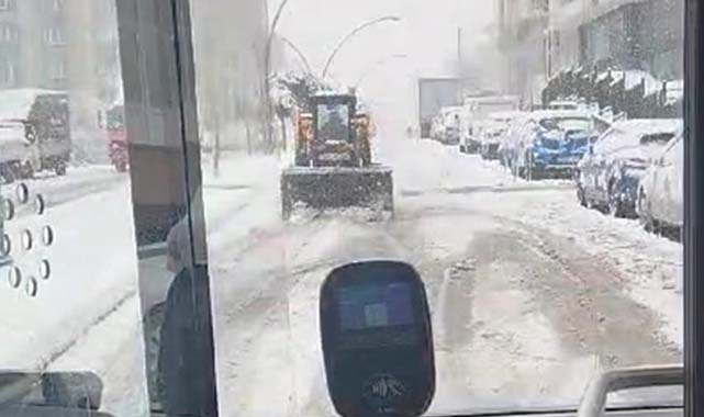 Samsun’da kar yağışı ulaşımı aksattı