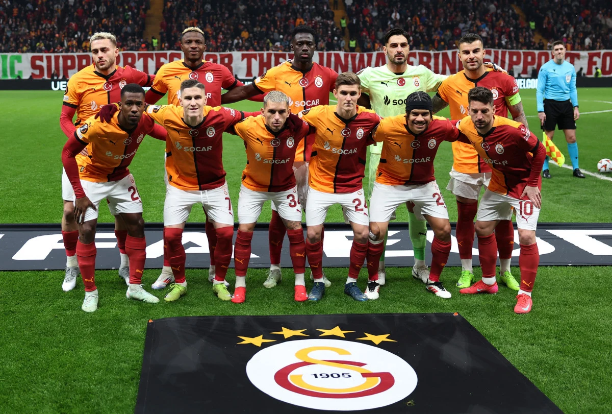 Galatasaray ve Fenerbahçe’nin derbi planı! Buruk ve Mourinho’nun stratejisi