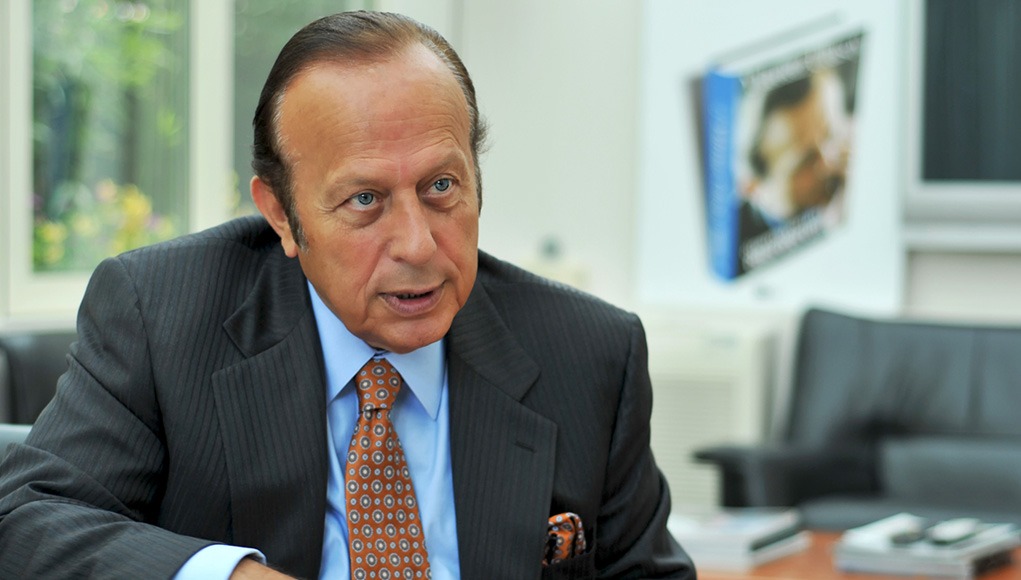 YILMAZ ULUSOY'UN ARDINDAN