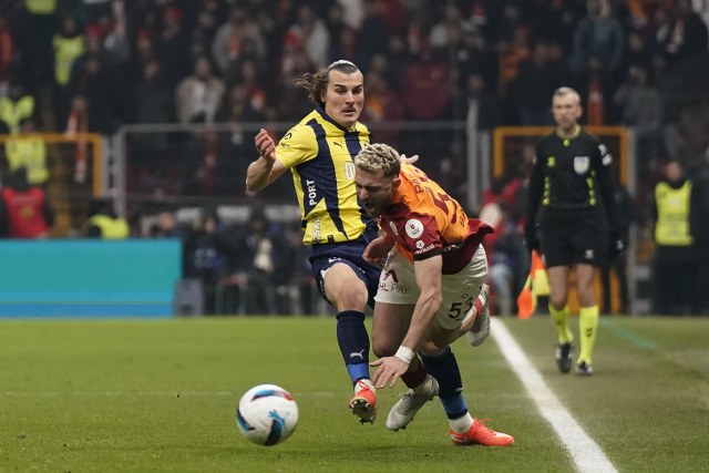 Trendyol Süper Lig'de Galatasaray: 0 - Fenerbahçe: 0
