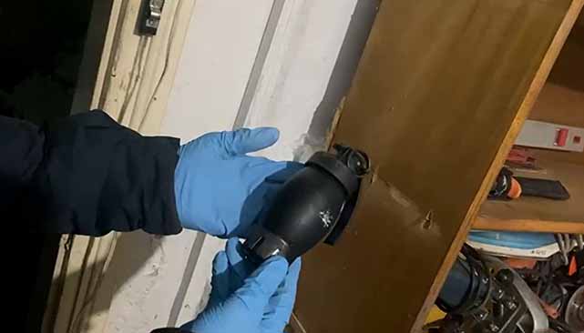 Samsun’da marangoz atölyesine uyuşturucu baskını! 2 kilo 225 gram met ele geçirildi