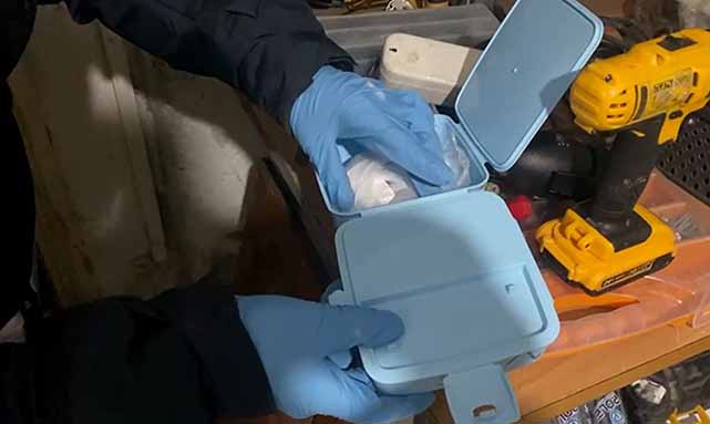 Samsun’da marangoz atölyesine uyuşturucu baskını! 2 kilo 225 gram met ele geçirildi