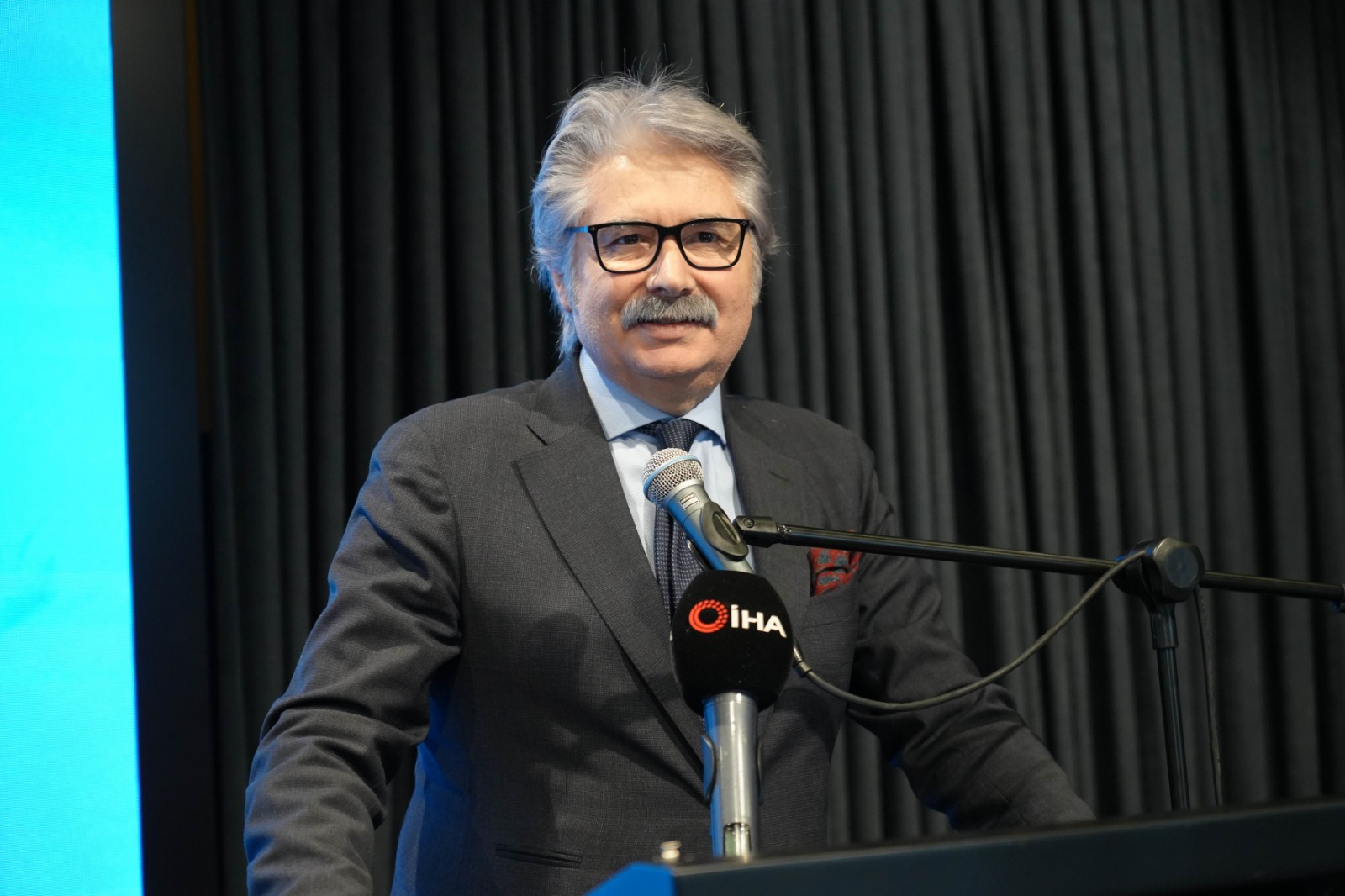 Canik Kaymakamı Şeref Aydın: Bugüne gelmemi okula gitmemiş anne-babama borçluyum