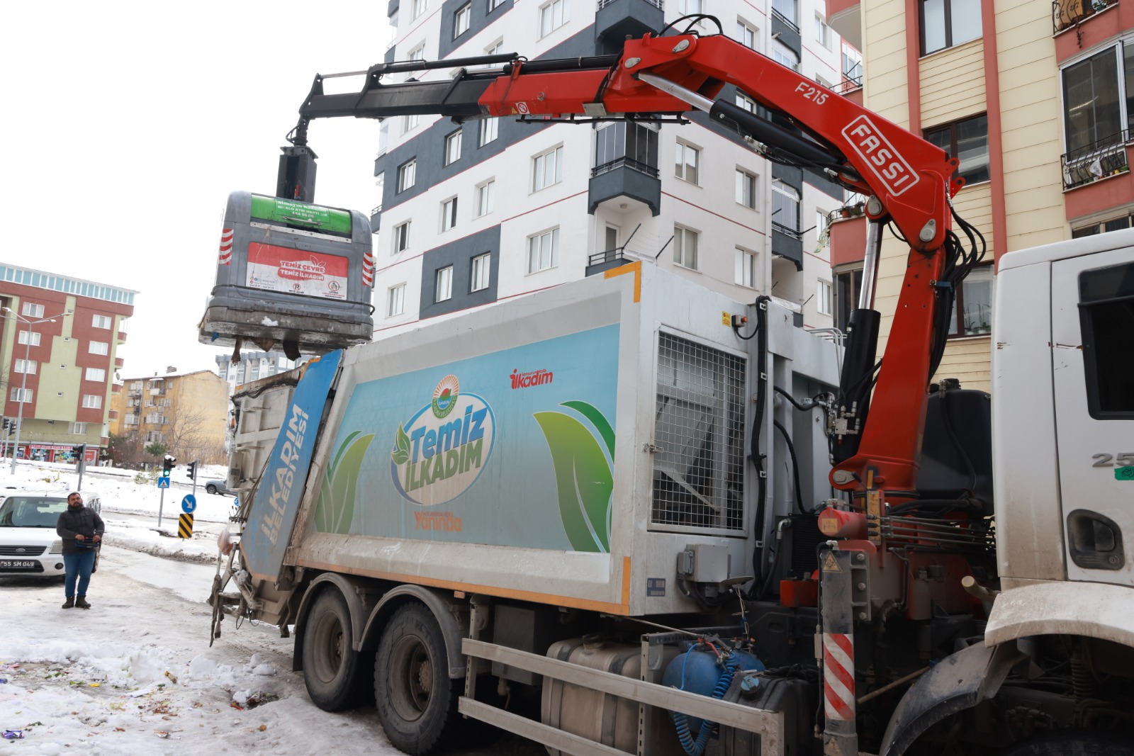 Samsun İlkadım Belediyesinden yoğun kar yağışına rağmen aktif çalışma!