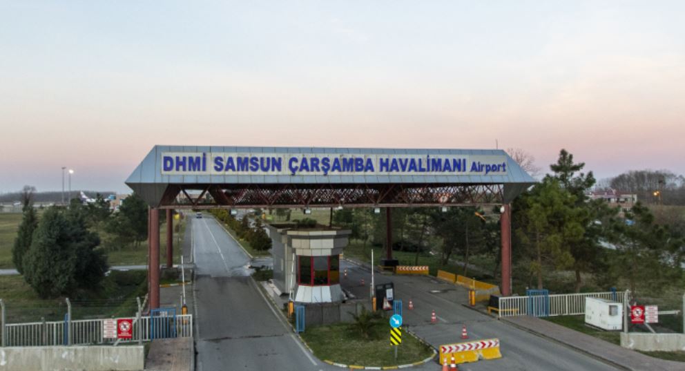 Havada ölüm! Uçak Samsun’a acil iniş yaptı